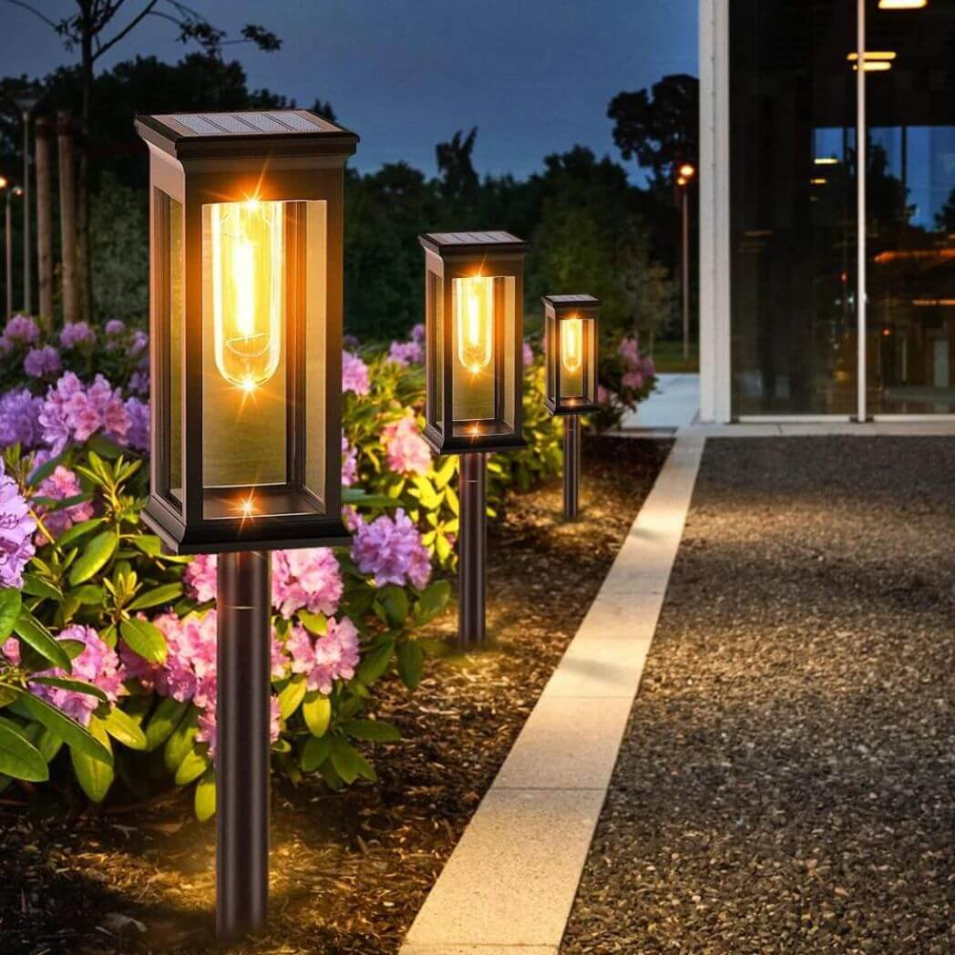 Luminária Solar Externa de Jardim LumiGarden
