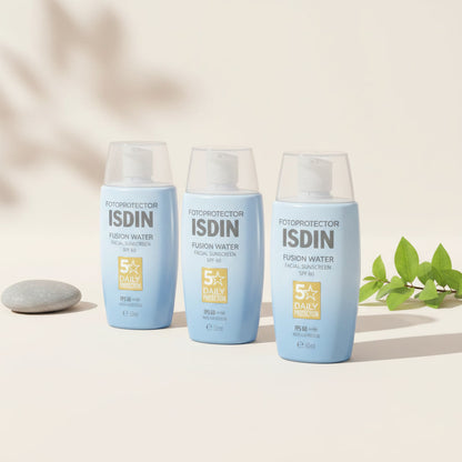 Kit com 3 unidades Isdin fusion water 5 Stars 50ml